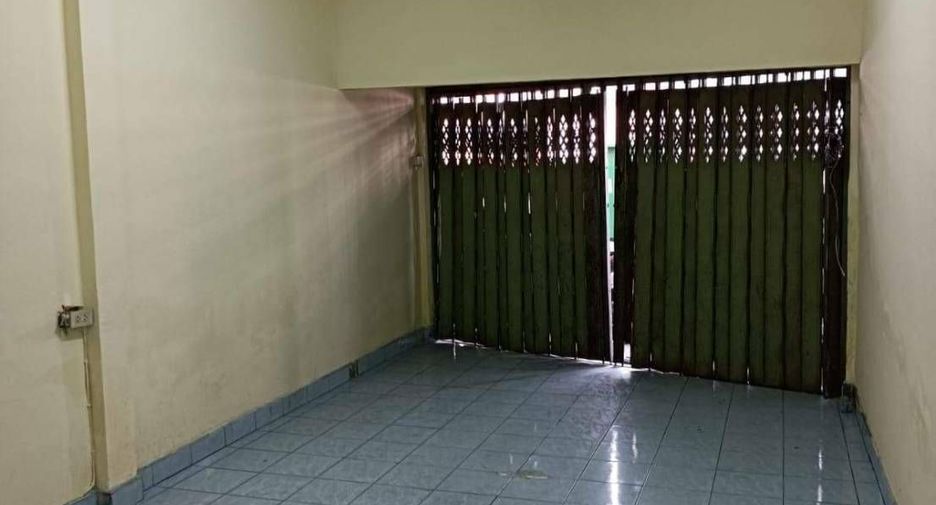 出租 2 卧室 独立屋 在 Khlong San, 曼谷