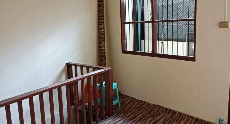 出租 2 卧室 独立屋 在 Khlong San, 曼谷