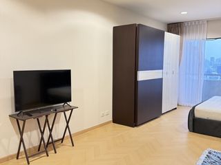 Condo en alquiler de 2 habitaciones en Pathum Wan, Bangkok