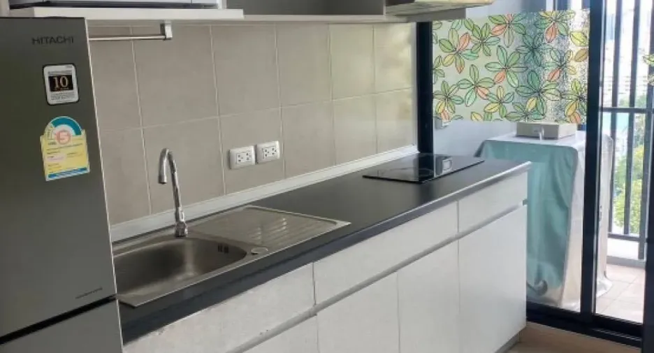 For rent 2 bedrooms condo in Thon Buri, Bangkok