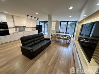 For rent 4 bedrooms townhouse in Suan Luang, Bangkok