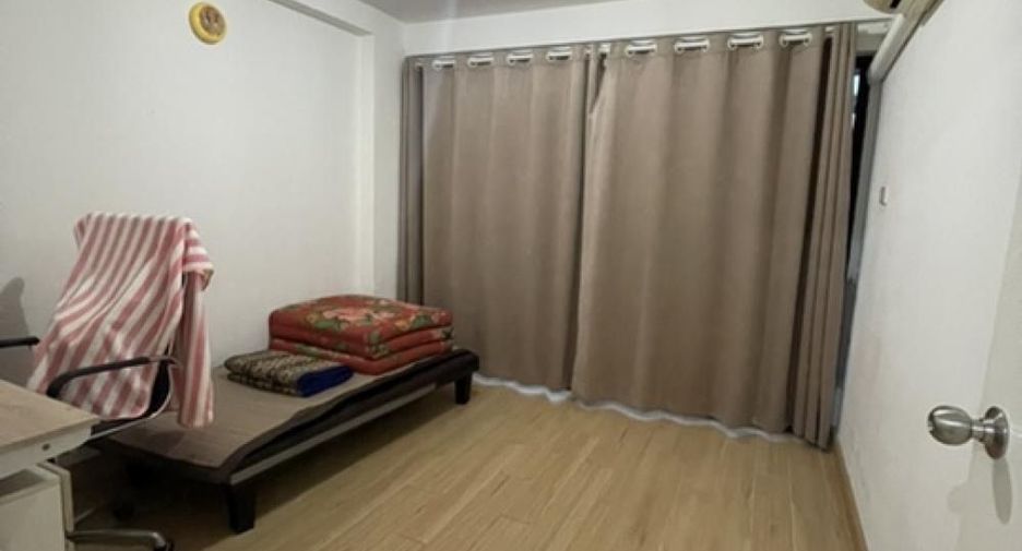 Condo en alquiler de 2 habitaciones en Phra Khanong, Bangkok