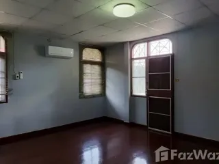 For rent 5 bedrooms house in Phra Khanong, Bangkok