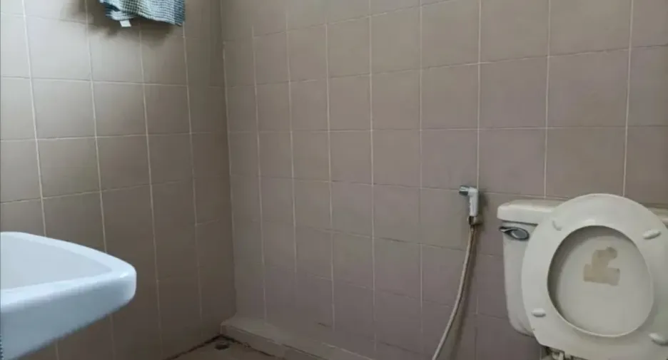 For rent 5 bedrooms house in Phra Khanong, Bangkok