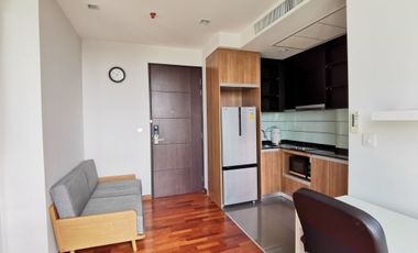 For rent 1 bed condo in Pathum Wan, Bangkok