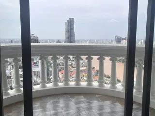 For rent 1 bed condo in Bang Rak, Bangkok