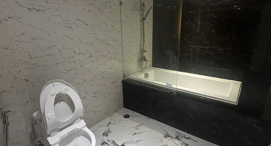 For rent 1 Beds condo in Bang Rak, Bangkok