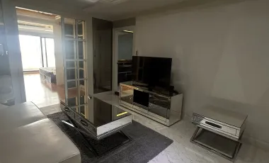 Condo en alquiler de 1 habitaciones en Bang Rak, Bangkok