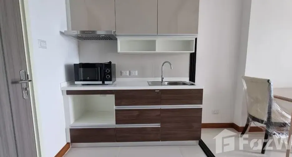 À louer 1 chambre condo à Khlong San, Bangkok