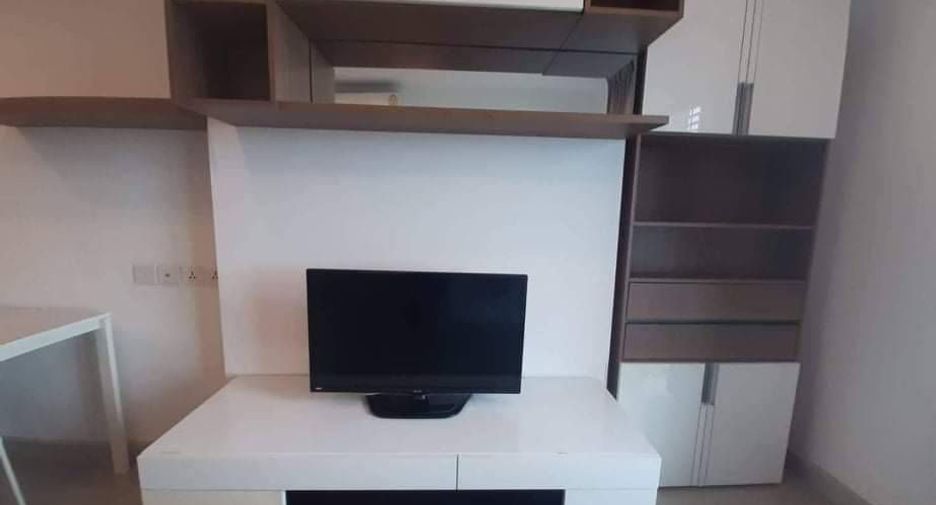 Wohnung zur Miete mit Studio in Phra Khanong, Bangkok
