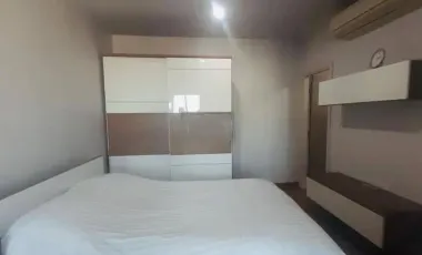 À louer 2 chambres condo à Khlong San, Bangkok