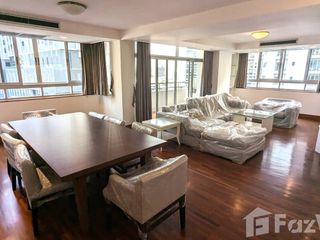 For rent 3 bedrooms condo in Khlong Toei, Bangkok