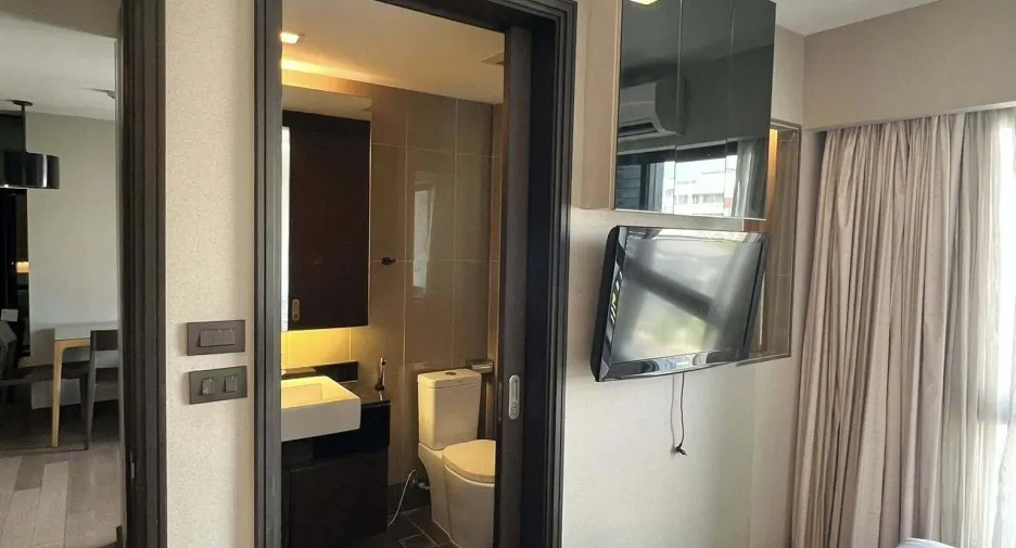 For rent 1 bed condo in Watthana, Bangkok