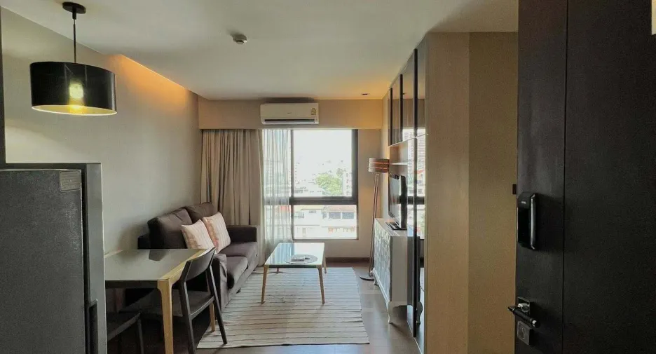 For rent 1 bed condo in Watthana, Bangkok