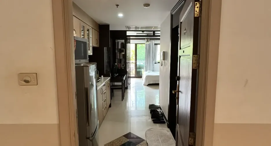 For rent studio condo in Sathon, Bangkok