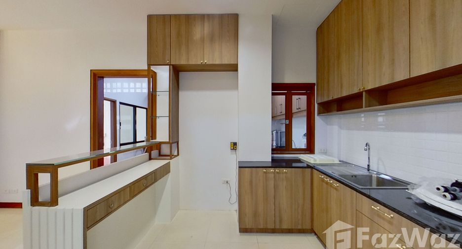 Reihenhaus zur Miete mit 3 Zimmer in Watthana, Bangkok
