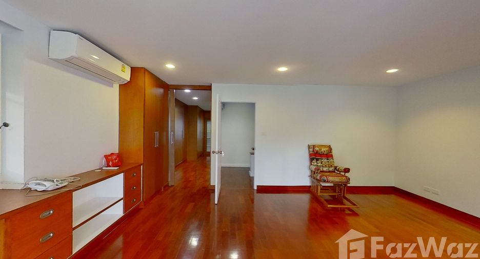 Reihenhaus zur Miete mit 3 Zimmer in Watthana, Bangkok