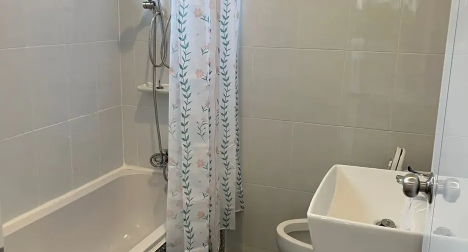For rent 2 bedrooms townhouse in Mueang Samut Prakan, Samut Prakan
