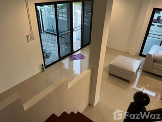 For rent 2 bedrooms townhouse in Mueang Samut Prakan, Samut Prakan