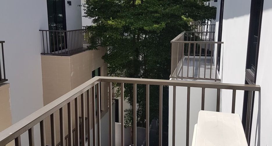 For rent 4 bedrooms house in Prawet, Bangkok