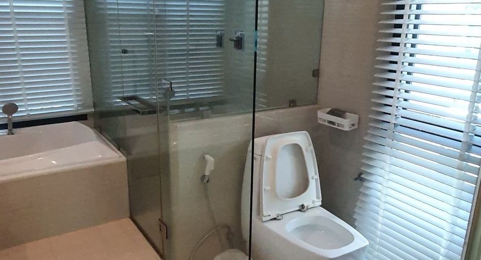 For rent 4 bedrooms house in Prawet, Bangkok