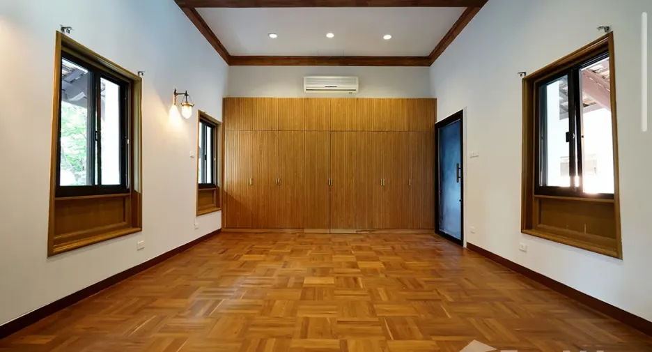 For rent 3 bedrooms house in Watthana, Bangkok