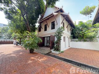 Haus zur Miete mit 3 Zimmer in Watthana, Bangkok