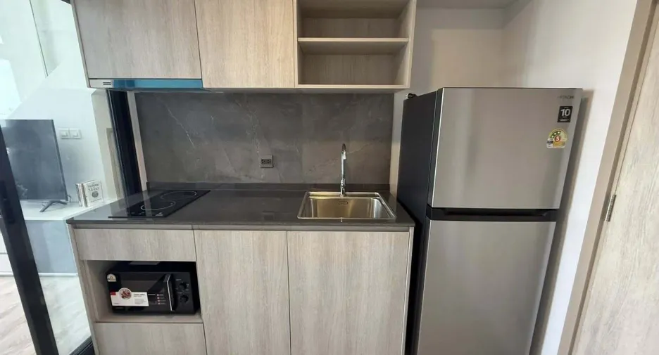 For rent 1 bed condo in Watthana, Bangkok