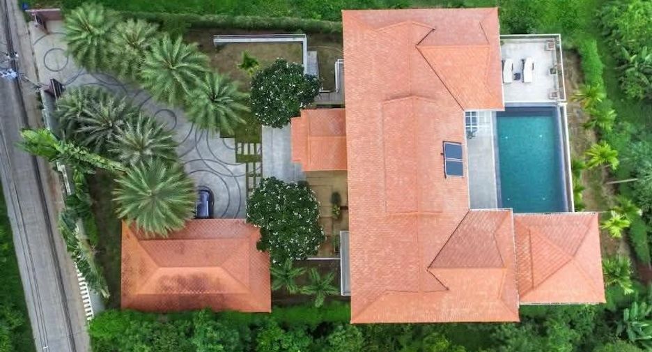 Casa en alquiler de 6 habitaciones en Mueang Phuket, Phuket