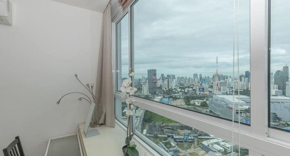 Condo en alquiler de 1 habitaciones en Huai Khwang, Bangkok