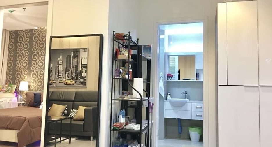 Condo en alquiler de 1 habitaciones en Huai Khwang, Bangkok