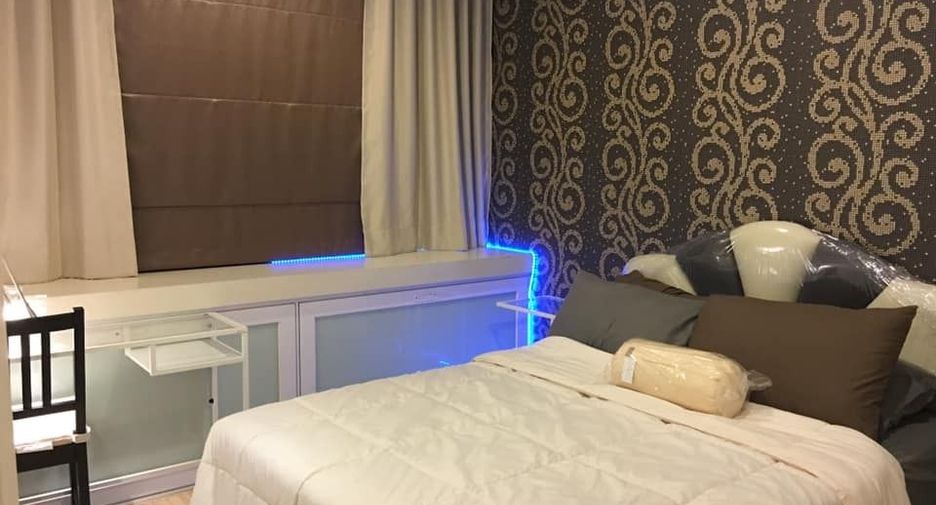 Condo en alquiler de 1 habitaciones en Huai Khwang, Bangkok