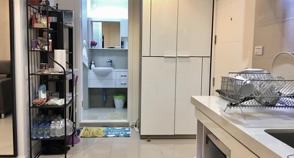 Condo en alquiler de 1 habitaciones en Huai Khwang, Bangkok