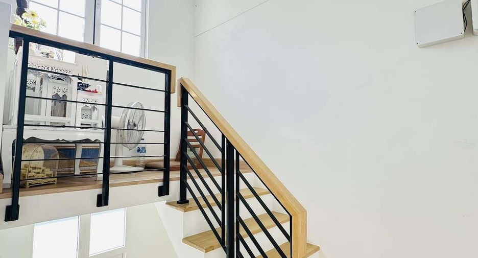 For rent 4 bedrooms house in Mueang Samut Prakan, Samut Prakan