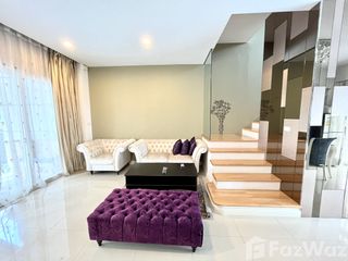 Reihenhaus zur Miete mit 3 Zimmer in Wang Thonglang, Bangkok
