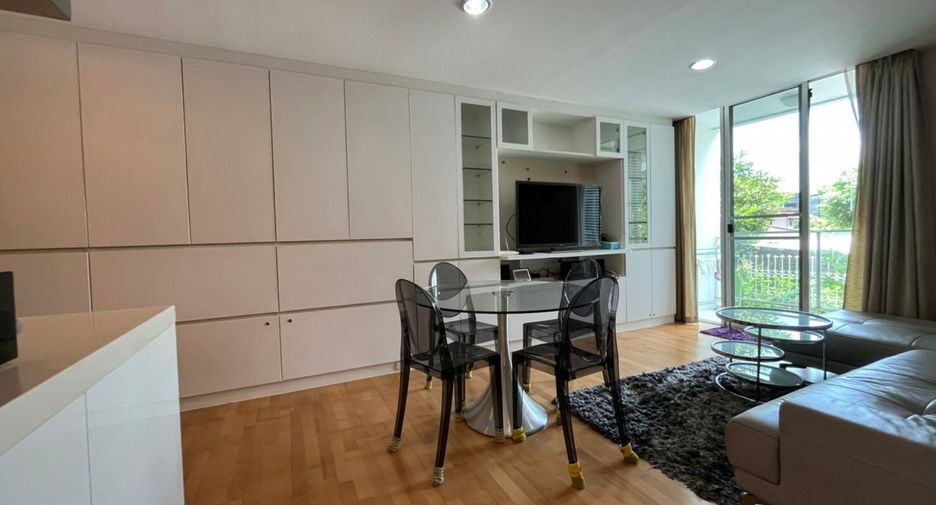 For rent 2 bedrooms condo in Phaya Thai, Bangkok