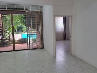 For rent 6 bedrooms townhouse in Phaya Thai, Bangkok