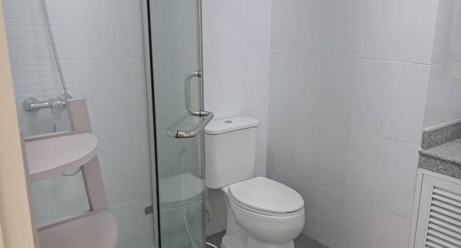 For rent 6 bedrooms townhouse in Phaya Thai, Bangkok