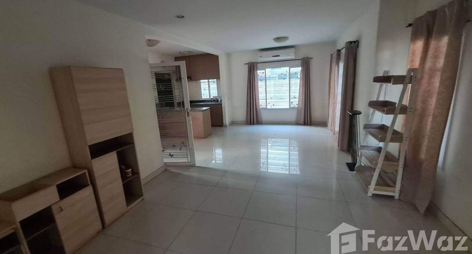 For rent 3 bedrooms house in Sai Mai, Bangkok