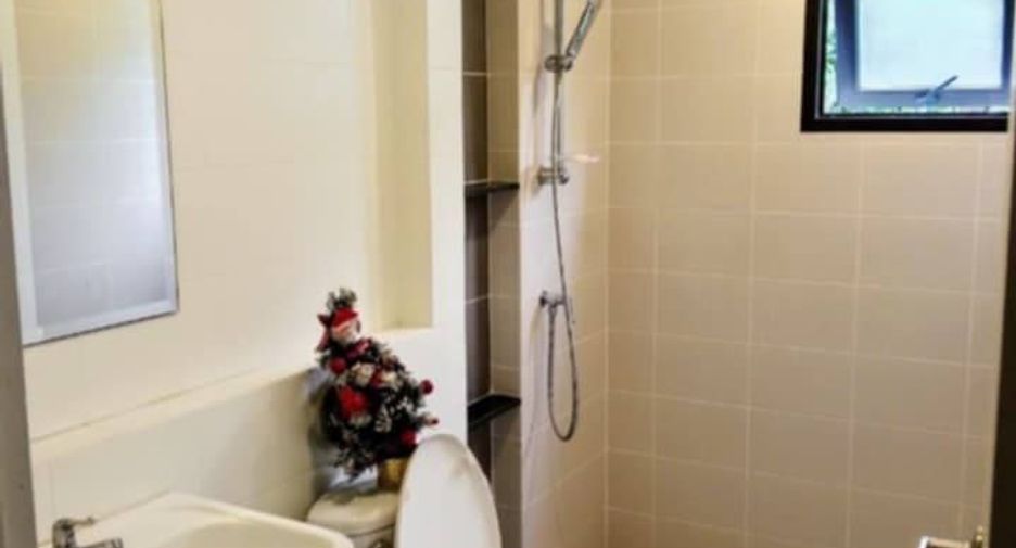 For rent 4 bedrooms house in Khan Na Yao, Bangkok