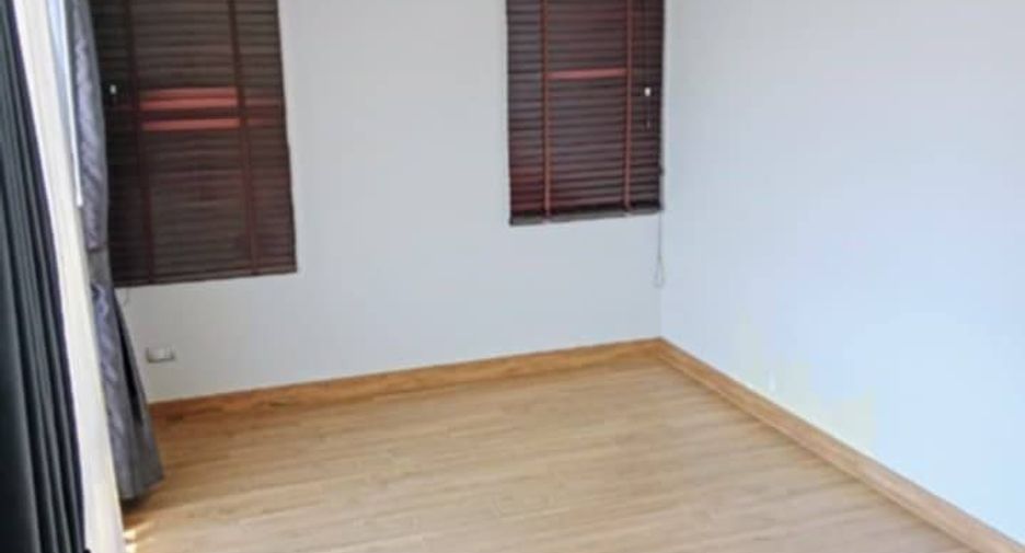 For rent 4 bedrooms house in Khan Na Yao, Bangkok