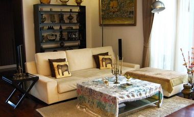 For rent 3 bedrooms condo in Khlong Toei, Bangkok