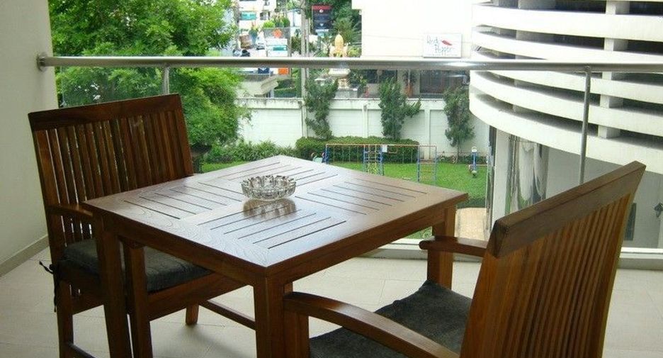 For rent 3 bedrooms condo in Khlong Toei, Bangkok