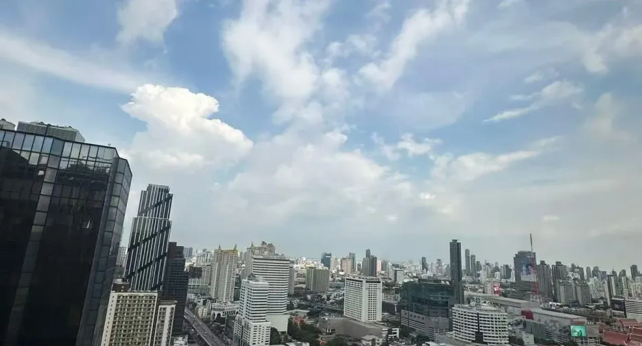 For rent 1 bed condo in Huai Khwang, Bangkok