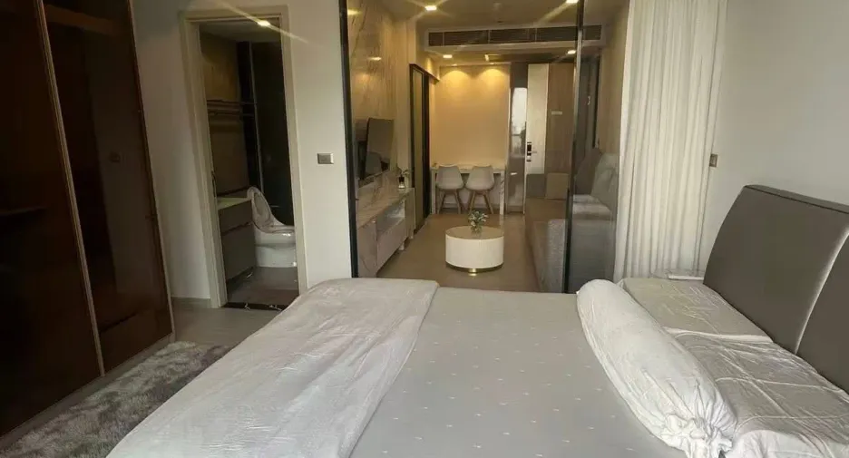 For rent 1 bed condo in Huai Khwang, Bangkok