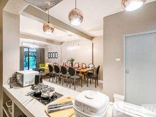 For rent 4 ベッドルーム townhouse in Bang Rak, Bangkok