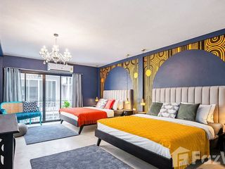 For rent 4 ベッドルーム townhouse in Bang Rak, Bangkok