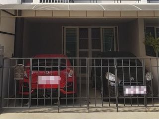 For rent 3 bedrooms townhouse in Bang Khen, Bangkok