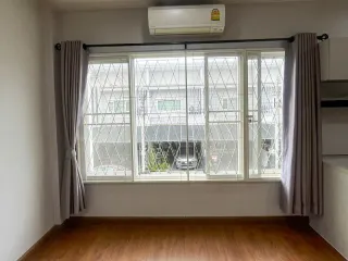 Reihenhaus zur Miete mit 3 Zimmer in Bang Khen, Bangkok