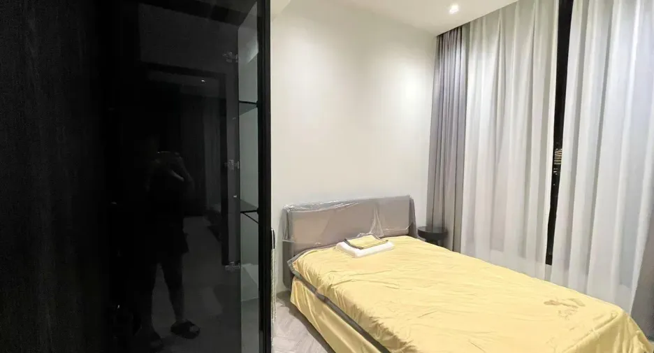 For rent 2 bedrooms condo in Khlong San, Bangkok